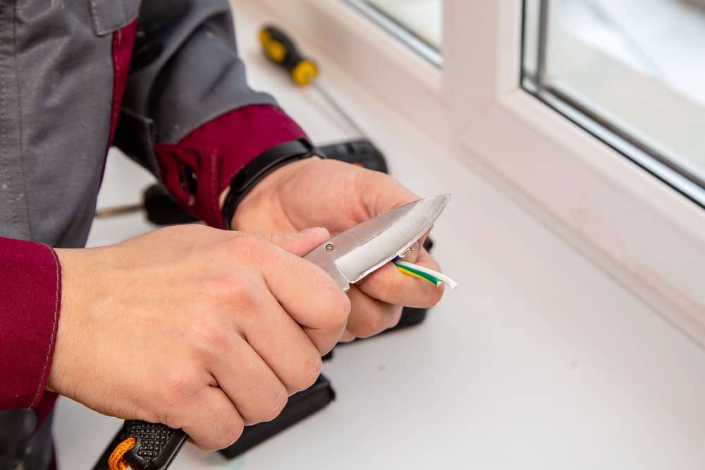 Incorrect use of a knife for cable stripping