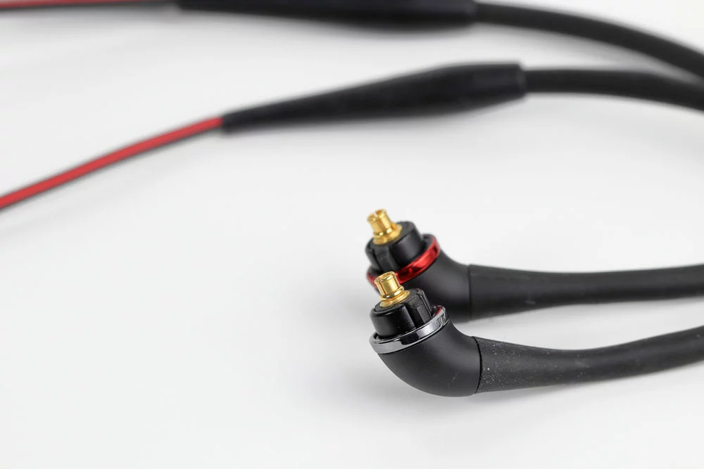 Types Of Audio Cable Connectors: Audiophile MMCX connector 