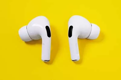 Airpod hotsell vs raycon