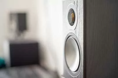 Bookshelf speaker, which supports Auro 3D.