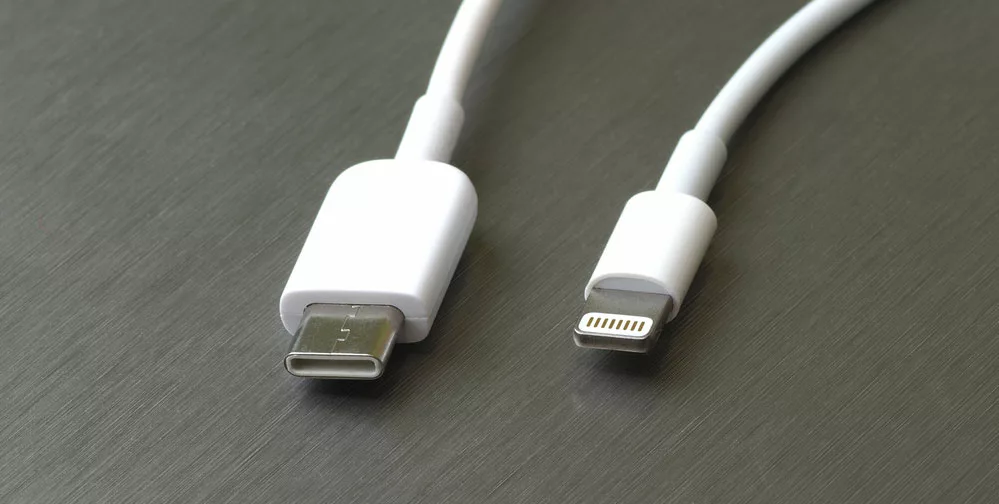 Apple lightning cable