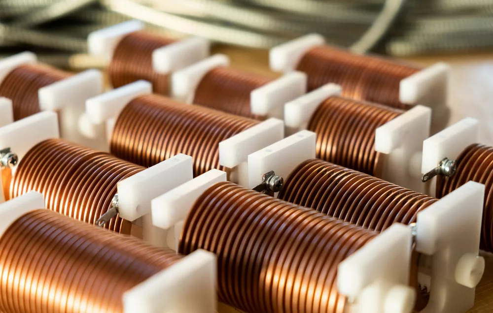 Close-up of high-frequency power with copper wire