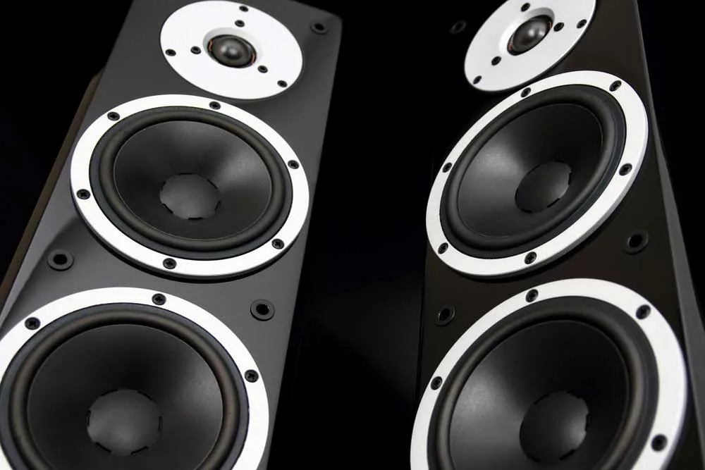 Title: Glossy Tower Speakers