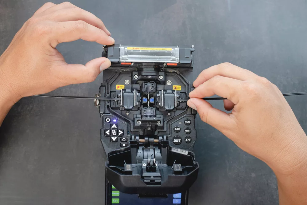 Fibre Optic Fusion Splicer