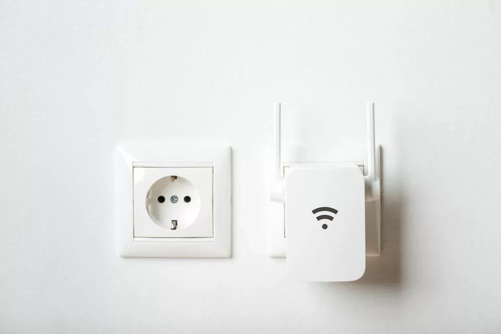 Connecting to a Wi-Fi extender Wirelessly 