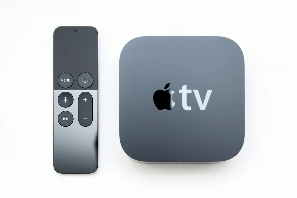 Connecting Apple TV with an Ethernet cable: Apple TV and Its remote