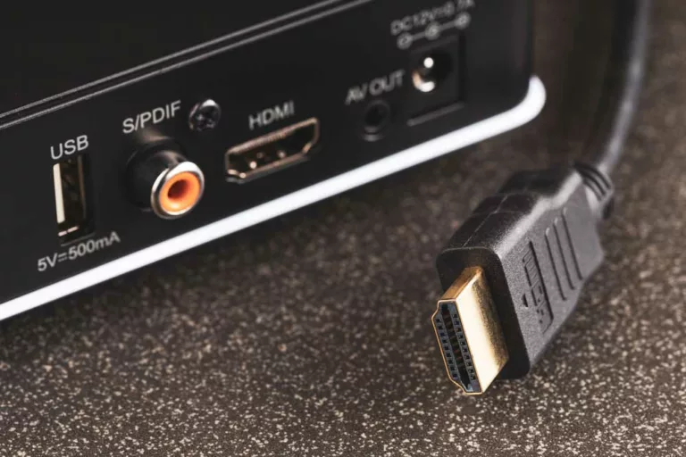 HDMI cable with port